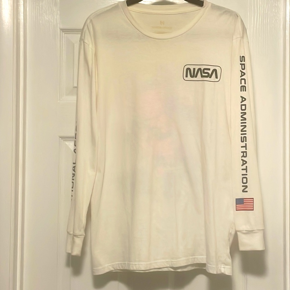 Men’s long sleeve shirt